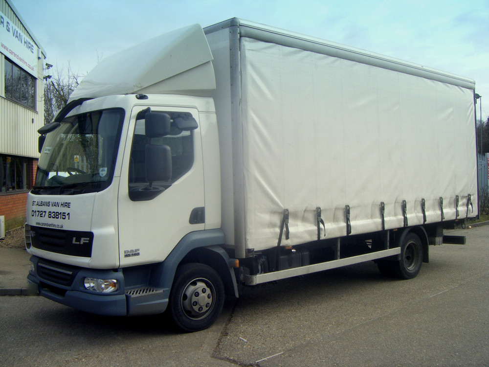 DAF/Ford Iveco 7.5 tonne Curtain-Sider Lorry | Find a Vehicle Albans Car And Van Hire